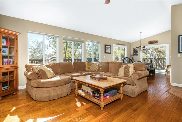 2627 Captains Walk, Lake Nacimiento, California 93426