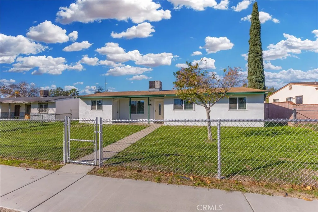 9416 Cedar, Bloomington, California 92316 home-pic-5