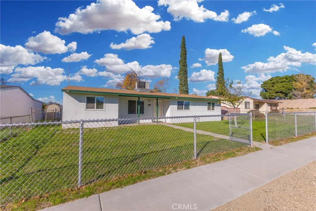 9416 Cedar, Bloomington, California 92316 home-pic-4
