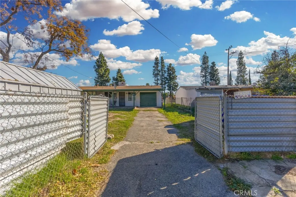 9416 Cedar, Bloomington, California 92316 home-pic-29