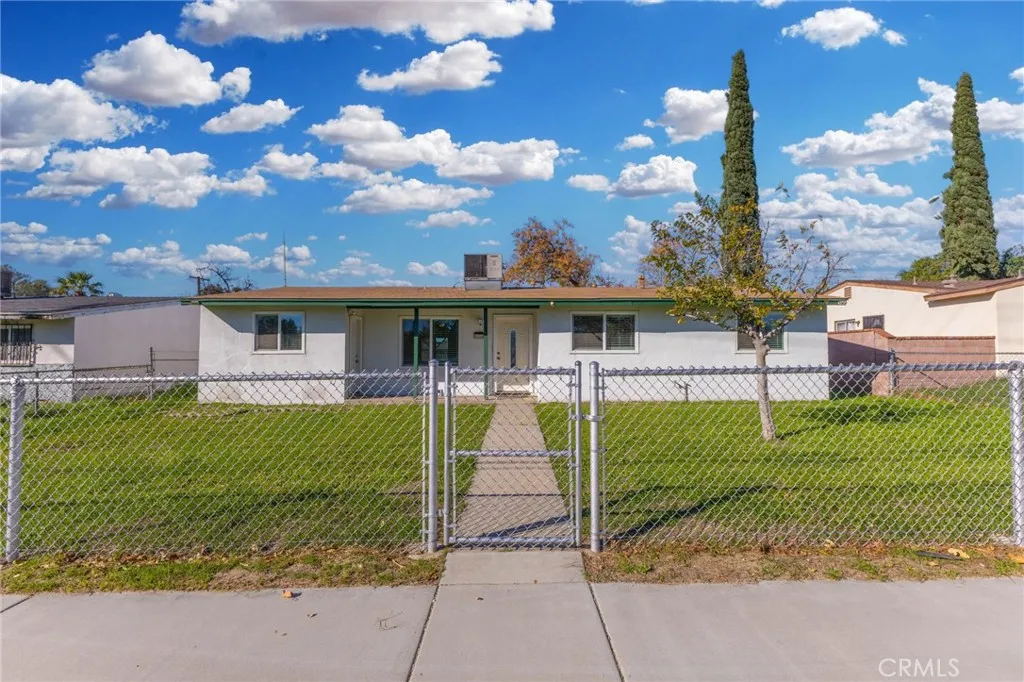 9416 Cedar, Bloomington, California 92316 home-pic-2