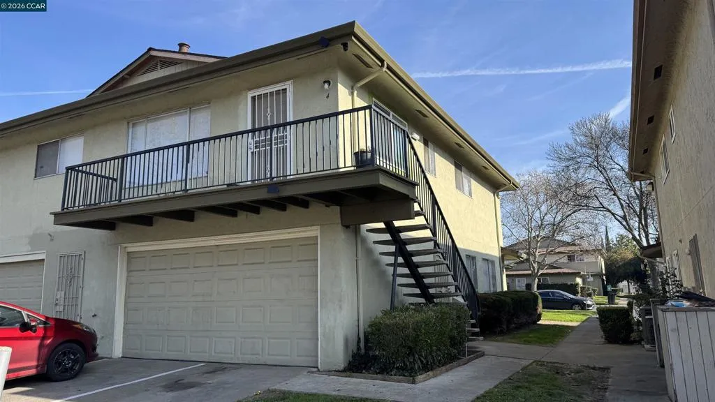 2122 Peppertree Way 2, Antioch, California 94509 home-pic-10