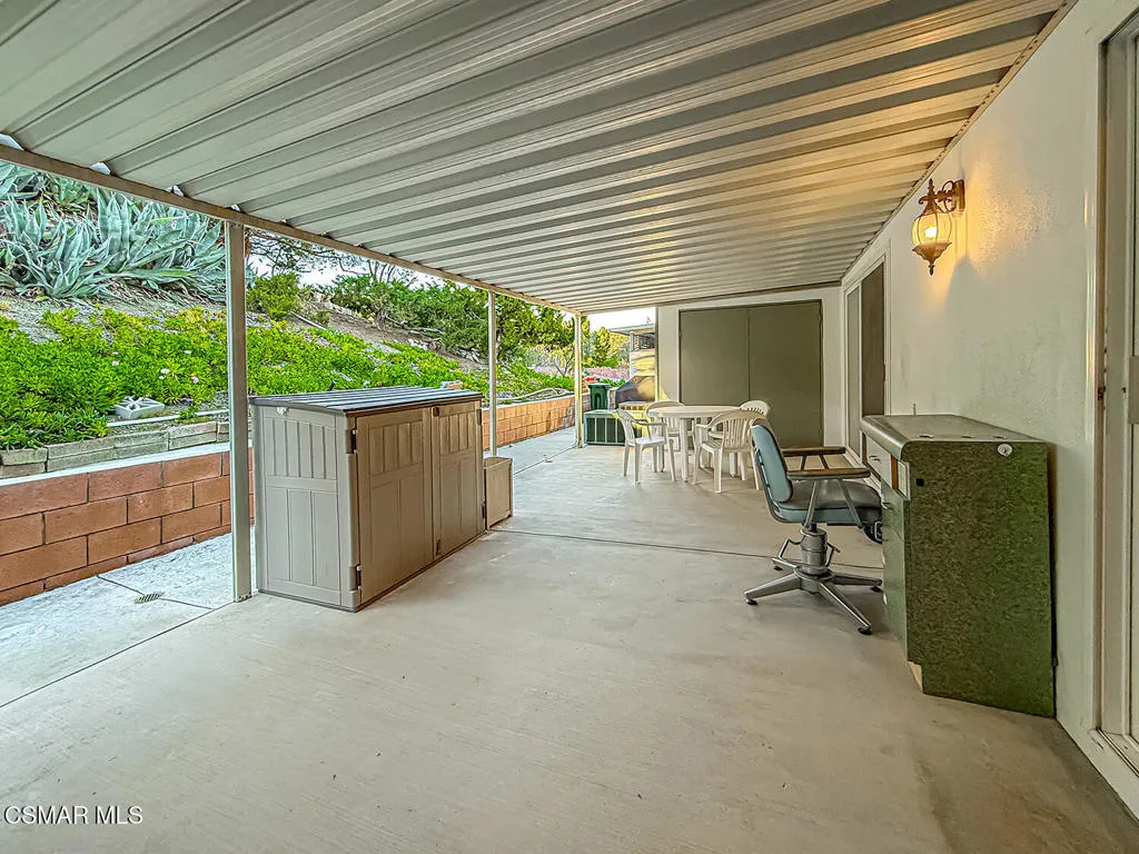 19337 Oak Plaza Court, Newhall, California 91321 home-pic-39