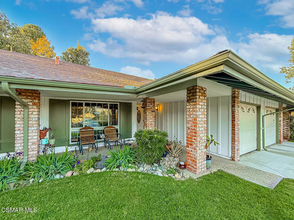 19337 Oak Plaza Court, Newhall, California 91321 home-pic-6