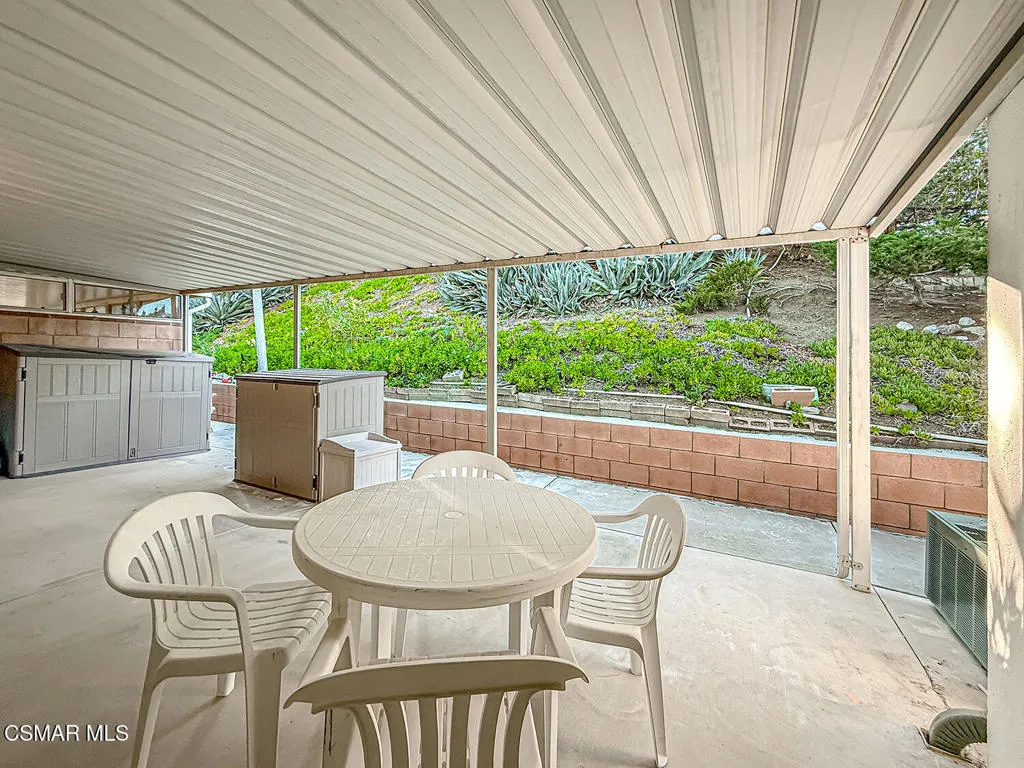 19337 Oak Plaza Court, Newhall, California 91321 home-pic-42