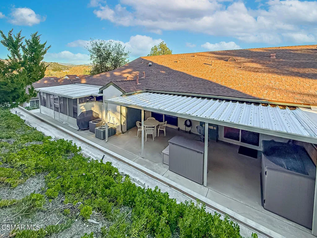 19337 Oak Plaza Court, Newhall, California 91321 home-pic-38