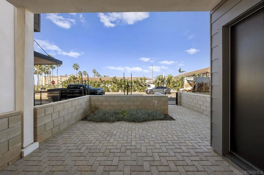 107 Daisy, Imperial Beach, California 91932 home-pic-5