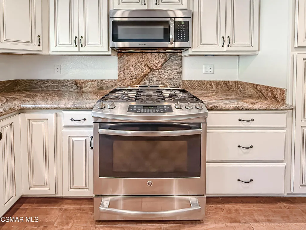 705 Rushing Creek Place, Thousand Oaks, California 91360 home-pic-23
