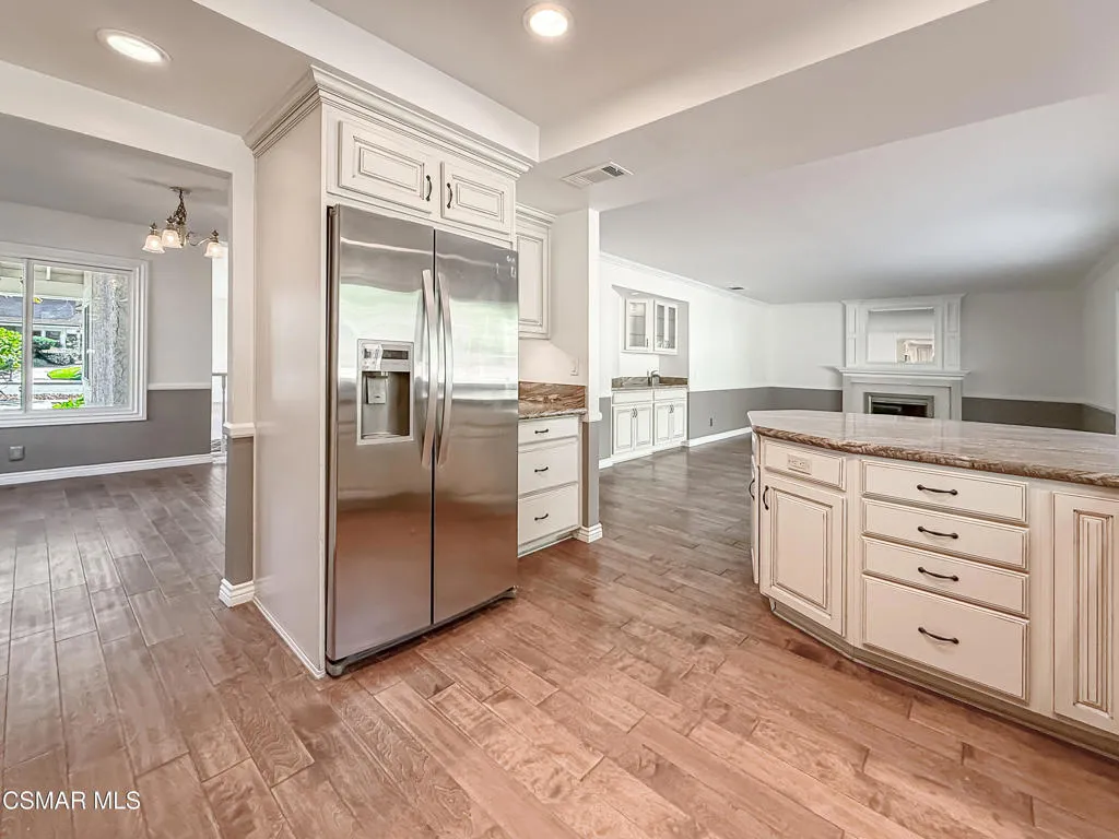 705 Rushing Creek Place, Thousand Oaks, California 91360 home-pic-22