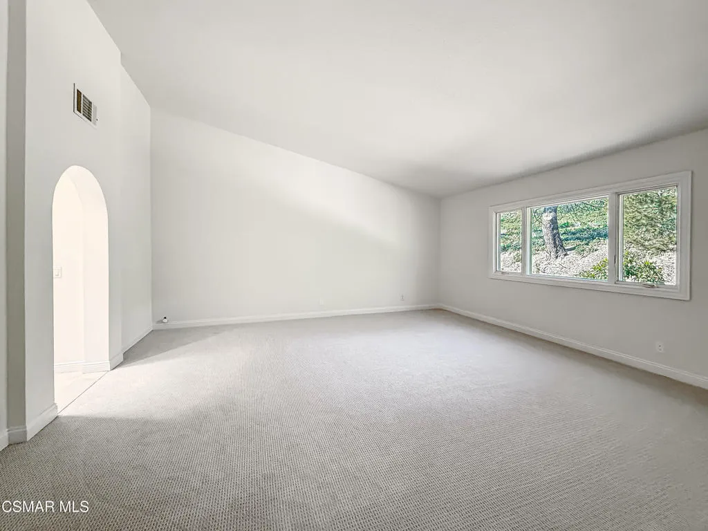 705 Rushing Creek Place, Thousand Oaks, California 91360 home-pic-47