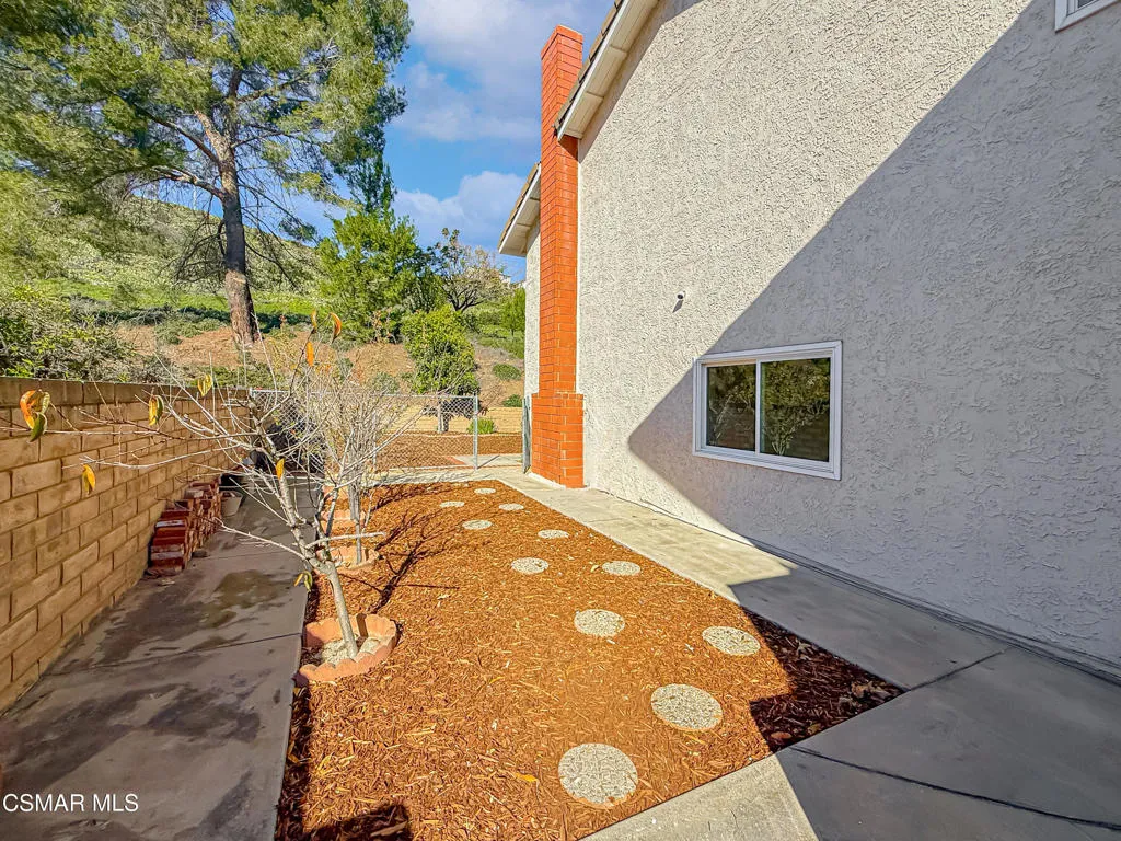 705 Rushing Creek Place, Thousand Oaks, California 91360 home-pic-58