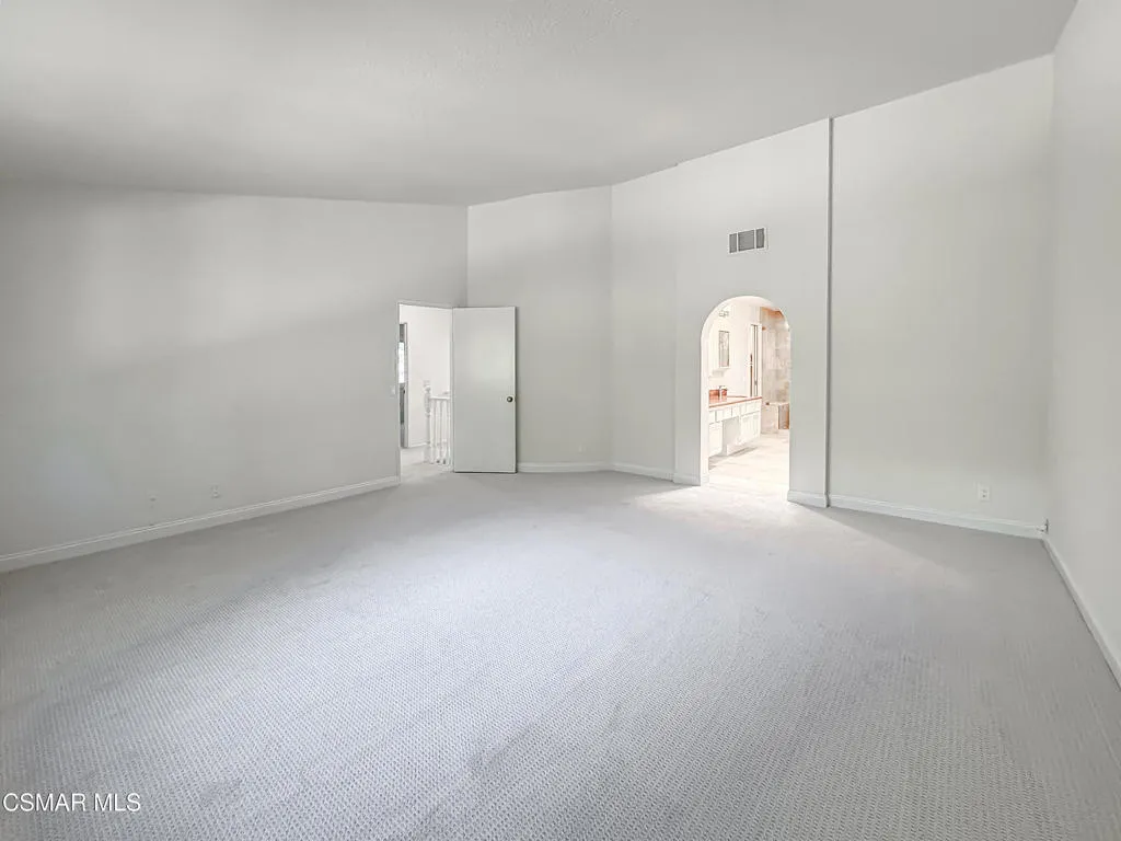 705 Rushing Creek Place, Thousand Oaks, California 91360 home-pic-49
