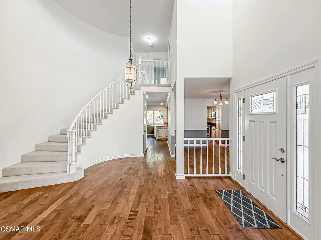 705 Rushing Creek Place, Thousand Oaks, California 91360 home-pic-9