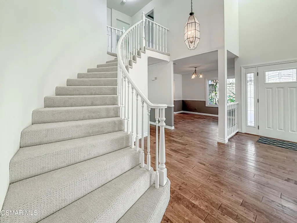 705 Rushing Creek Place, Thousand Oaks, California 91360 home-pic-30