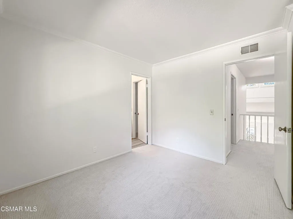 705 Rushing Creek Place, Thousand Oaks, California 91360 home-pic-38