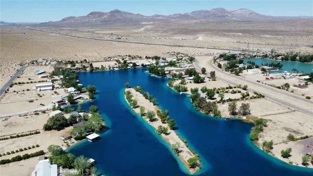37077 Coyote Lake, Newberry Springs, California 92365 home-pic-58
