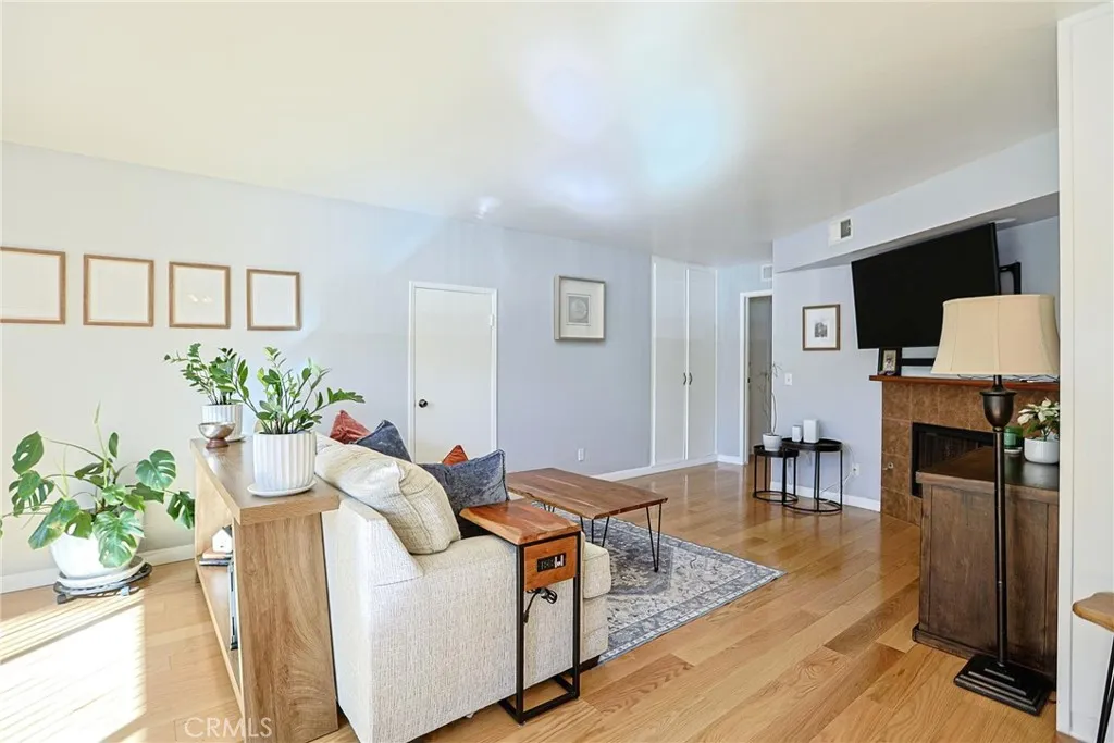 3820 Groton Street 1, San Diego, California 92110 home-pic-4