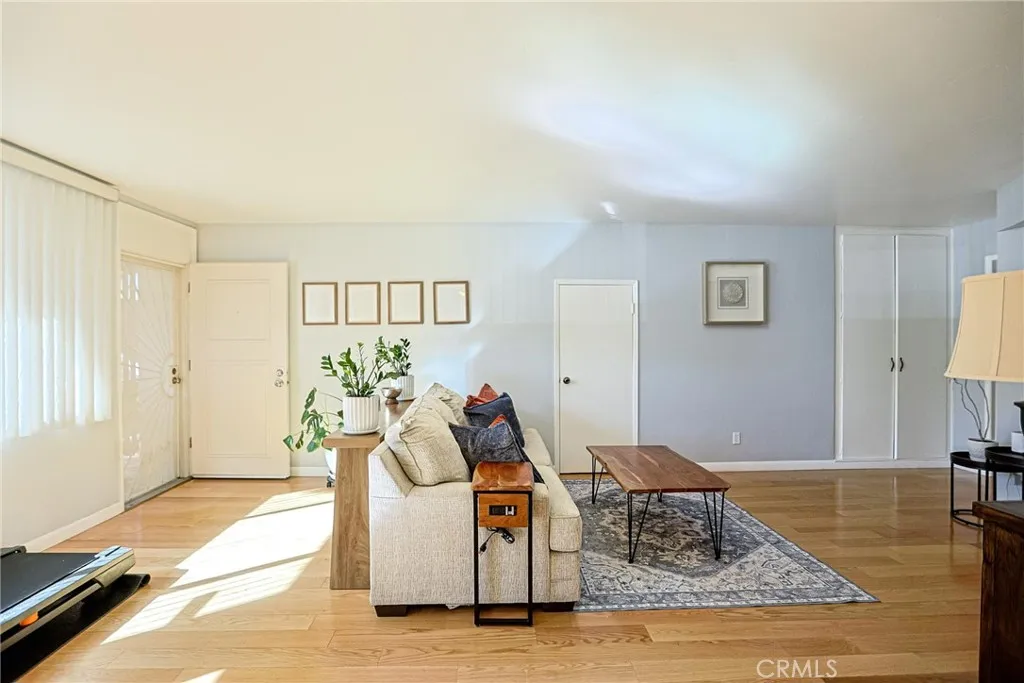 3820 Groton Street 1, San Diego, California 92110 home-pic-8