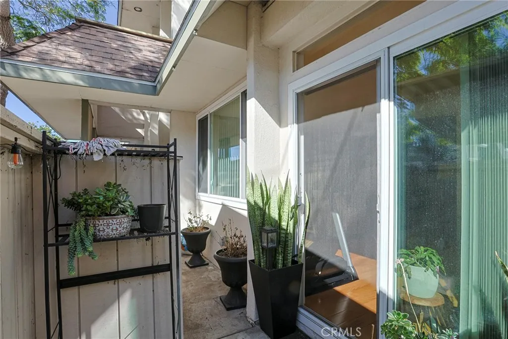 3820 Groton Street 1, San Diego, California 92110 home-pic-16
