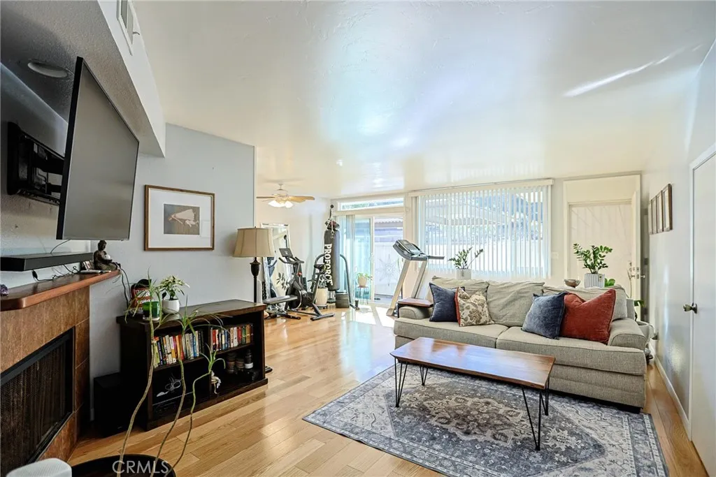 3820 Groton Street 1, San Diego, California 92110 home-pic-6