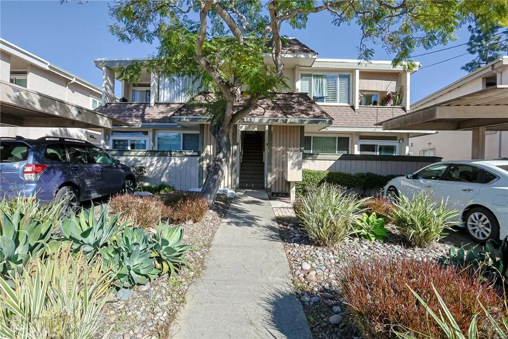 3820 Groton Street 1, San Diego, California 92110 home-pic-1