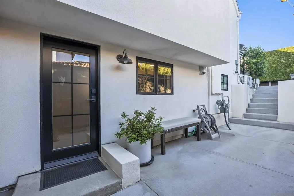 1455 Clove Street, San Diego, California 92106 home-pic-39