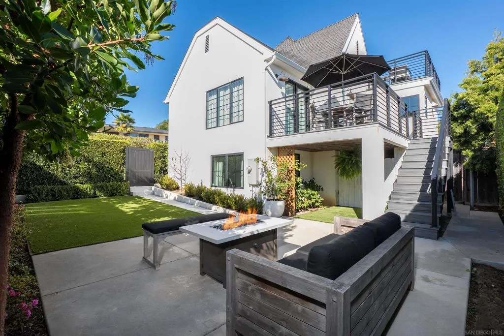 1455 Clove Street, San Diego, California 92106 home-pic-38