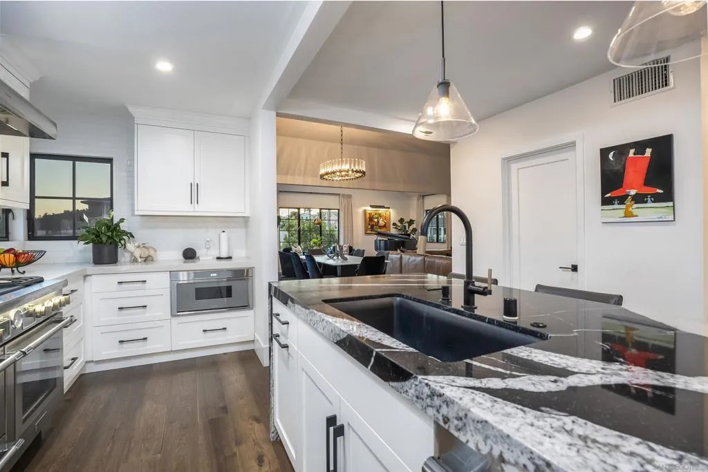 1455 Clove Street, San Diego, California 92106 home-pic-13
