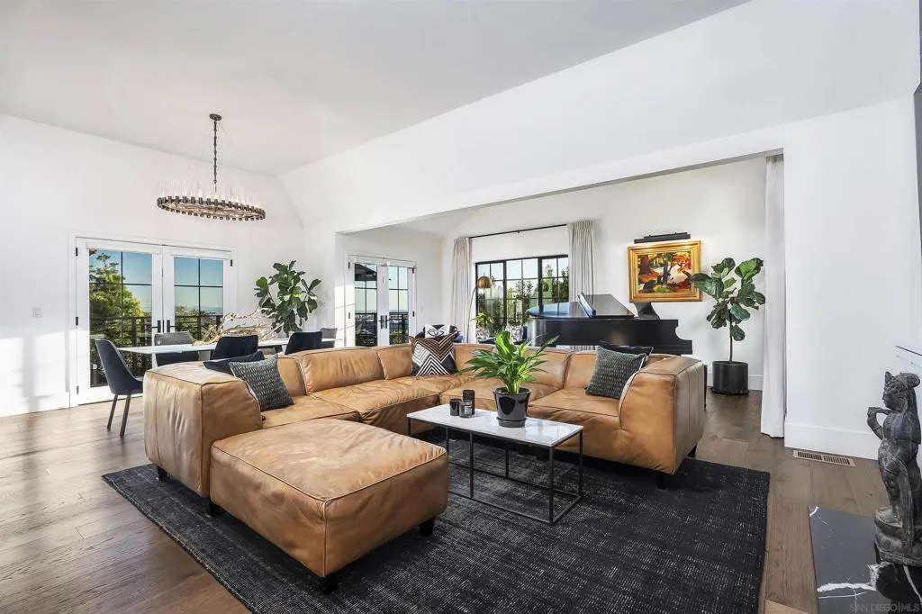 1455 Clove Street, San Diego, California 92106 home-pic-7