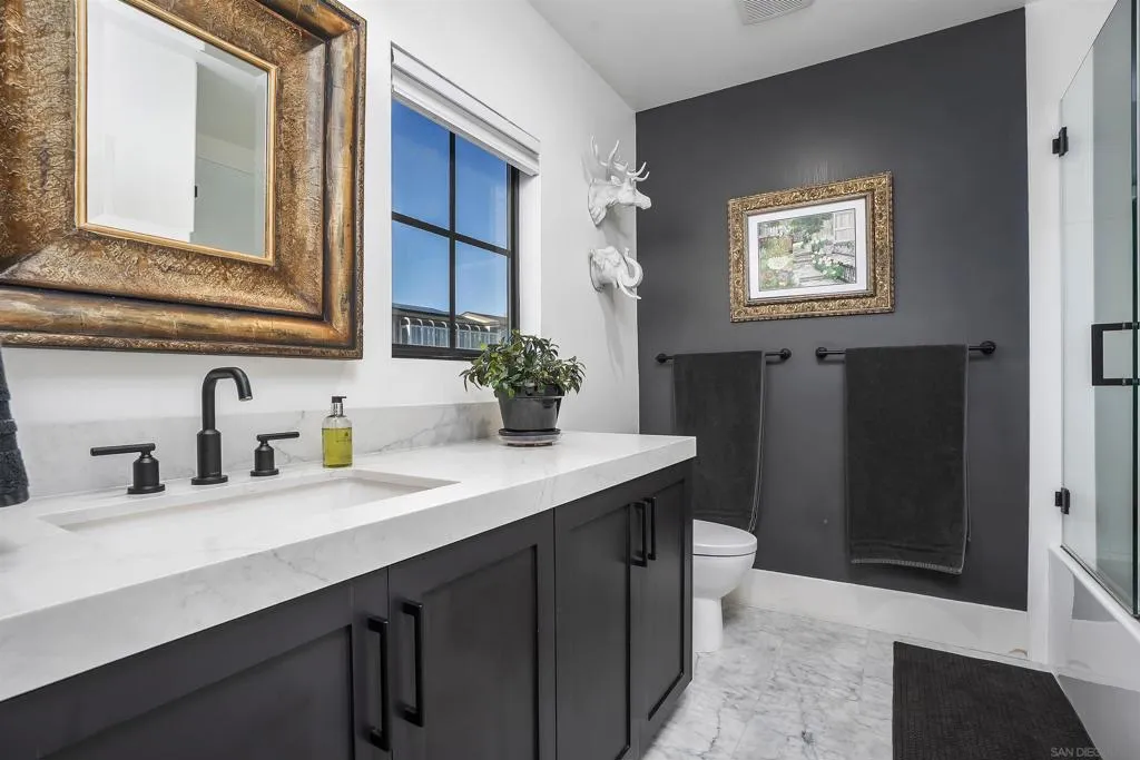 1455 Clove Street, San Diego, California 92106 home-pic-33