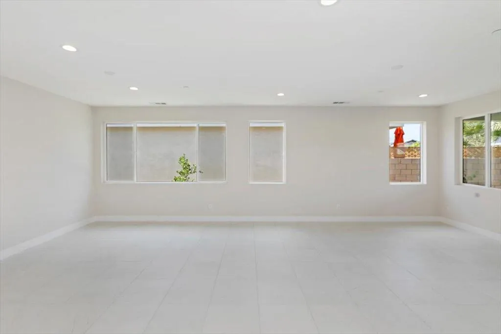 69662 Calle La Costa, Cathedral City, California 92234 home-pic-7