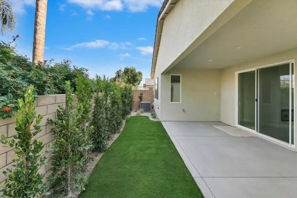 69662 Calle La Costa, Cathedral City, California 92234 home-pic-33
