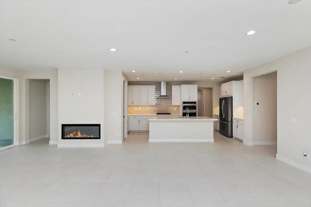 69662 Calle La Costa, Cathedral City, California 92234 home-pic-8