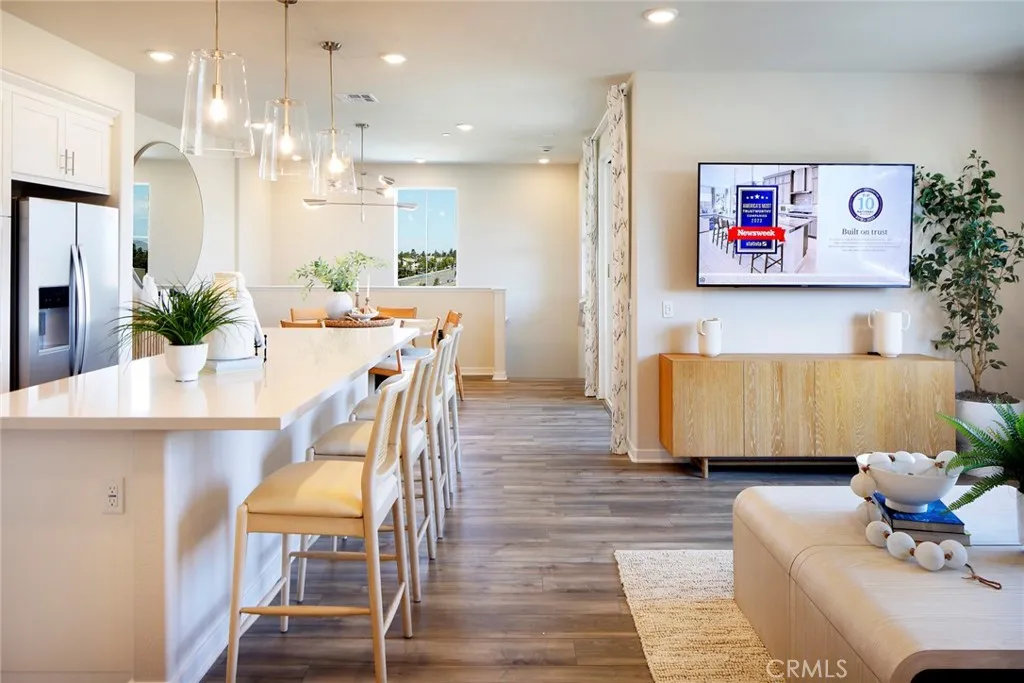36156 Jaden Avenue 2406, Murrieta, California 92563 home-pic-6