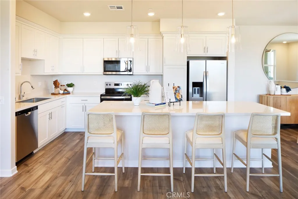 36156 Jaden Avenue 2406, Murrieta, California 92563 home-pic-8