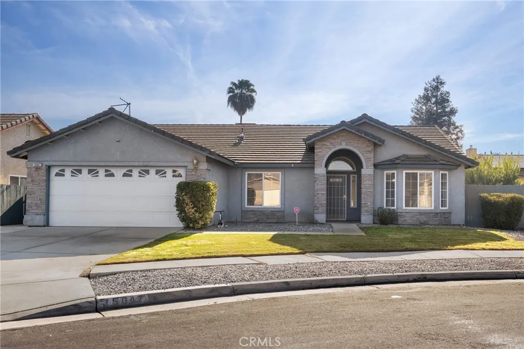 15647 Wooten Court, Kerman, California 93630 home-pic-1