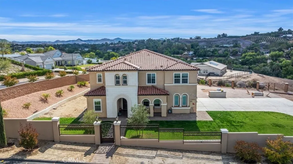 16069 Ranchview Court, Riverside, California 92504 home-pic-1