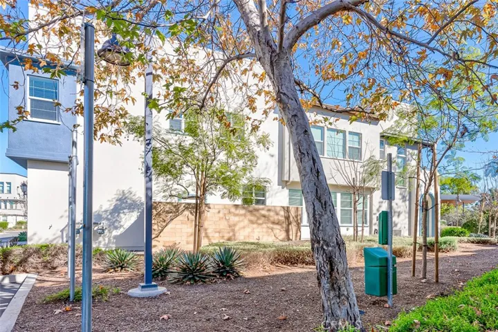 111 Fixie, Irvine, California 92618