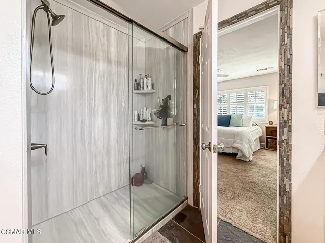 dPrimary Bedroom Suite5