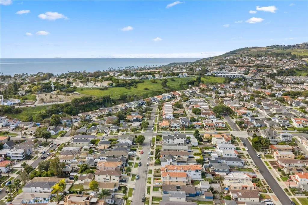 1240 W 22nd St, San Pedro, California 90731 home-pic-11