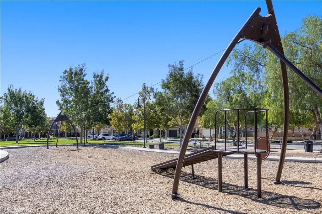 4124 S Inglenook, Ontario, California 91761 home-pic-48