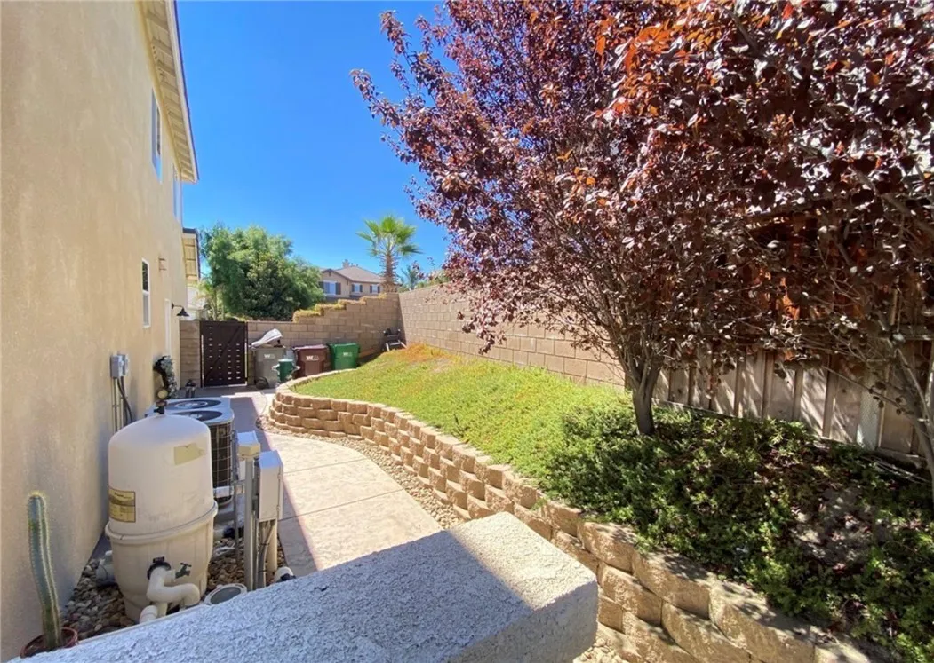 35430 Azalea, Winchester, California 92596 home-pic-35