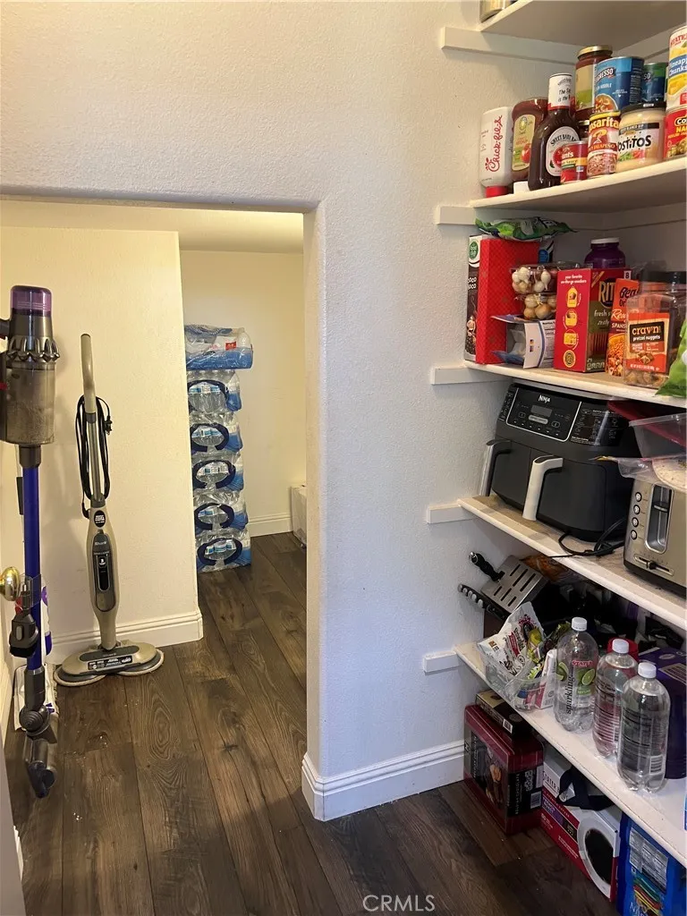 33379 Wallace Way, Yucaipa, California 92399 home-pic-10