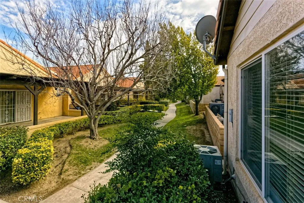 19028 Stoddard Way, Apple Valley, California 92308 home-pic-30