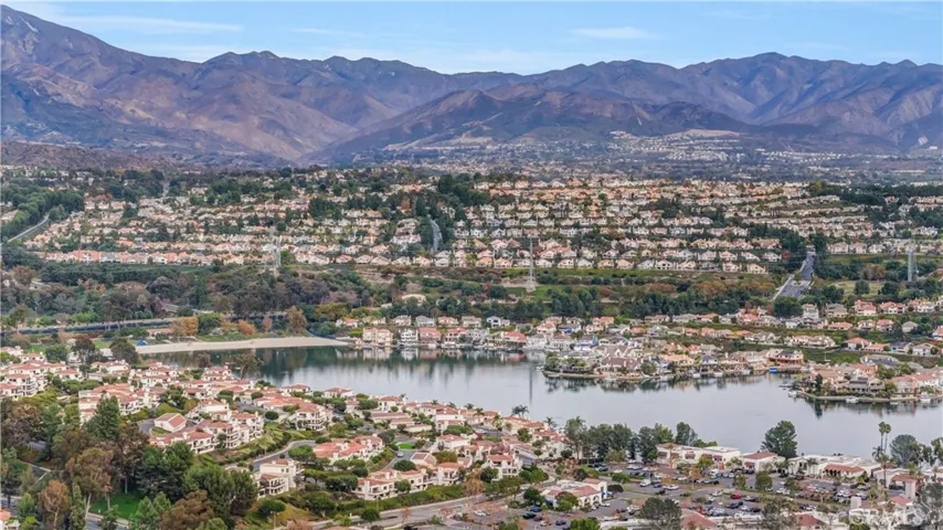 Mission Viejo Lake