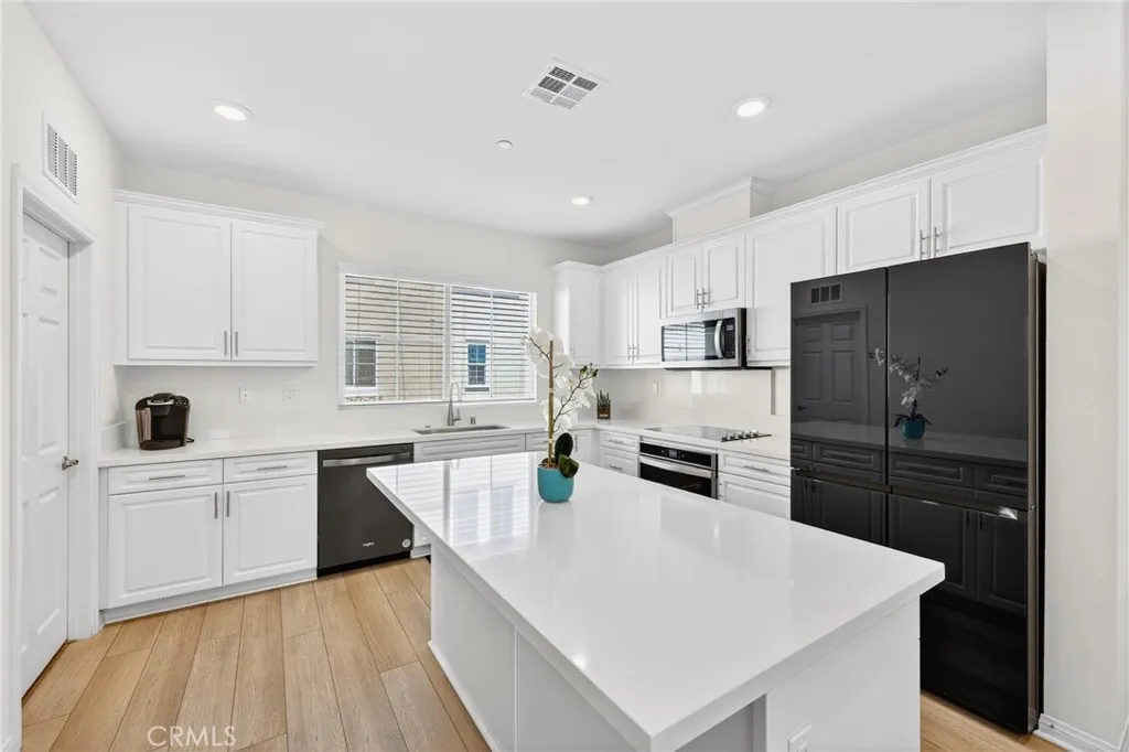 786 N Ethan, Anaheim, California 92805 home-pic-8