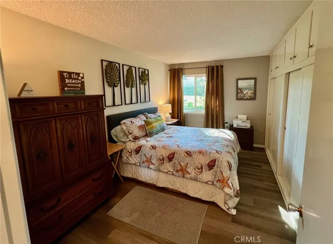 Guest bedroom