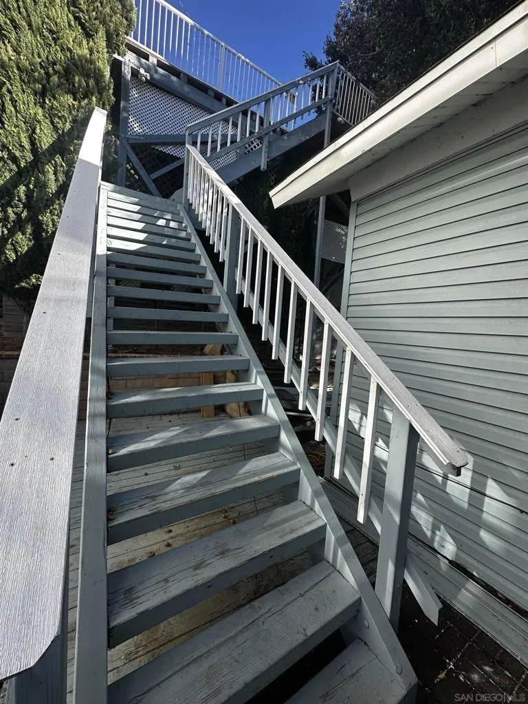 402 Delle Drive, Crestline, California 92325 home-pic-20