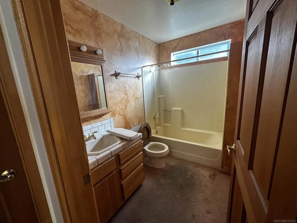 402 Delle Drive, Crestline, California 92325 home-pic-12