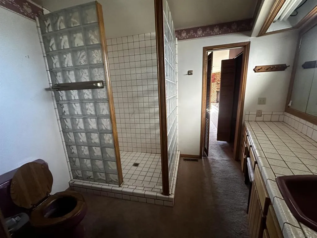 402 Delle Drive, Crestline, California 92325 home-pic-7
